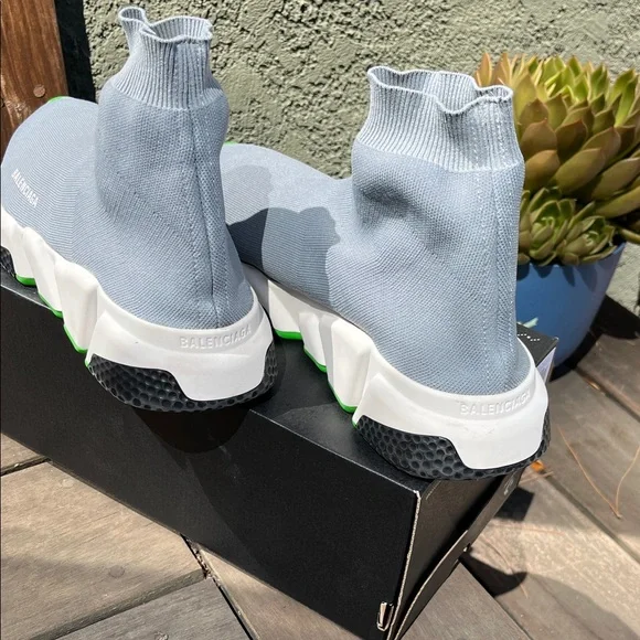 Balenciaga Light Gray Speed Trainer with White and Black. fits like US 8 (EU40)